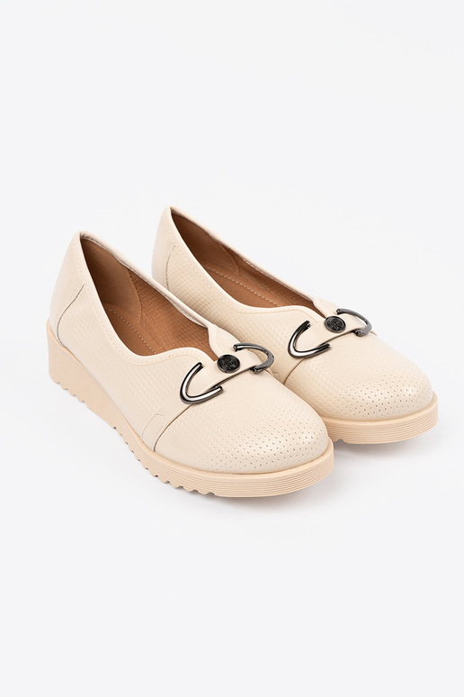 Topánky na klinovom podpätku s... Topánky na klinovom podpätku s...