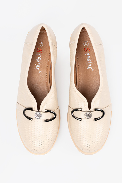 Topánky na klinovom podpätku s... Topánky na klinovom podpätku s...