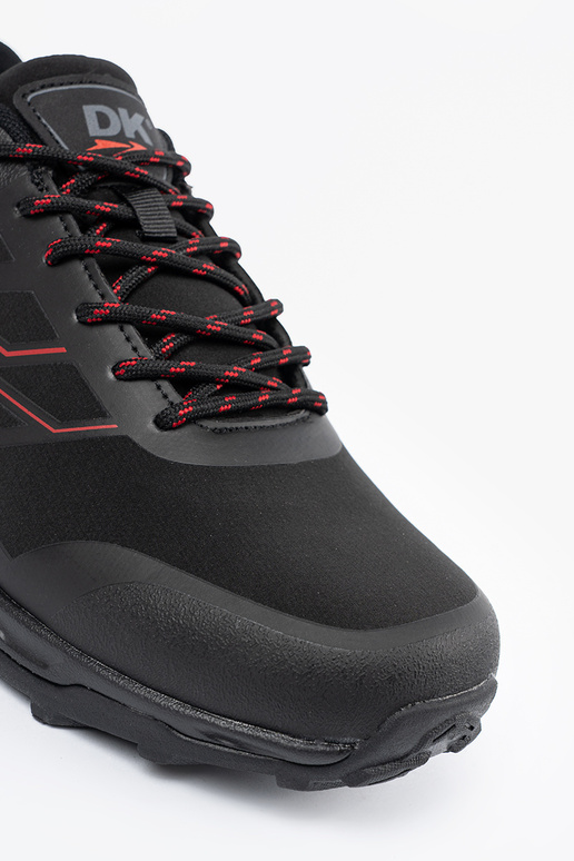 Športové topánky s červenými detailmi DK