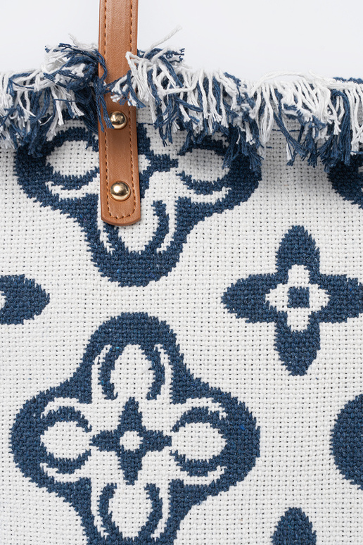 Plážová taška s strapcami na ramene