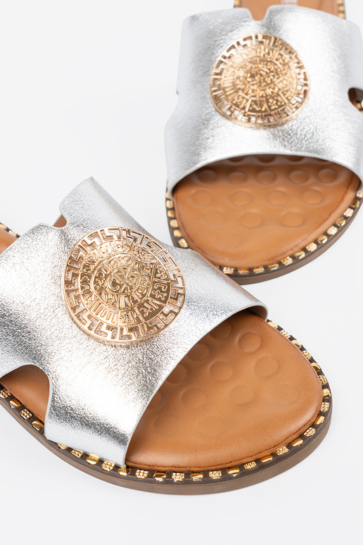 Papuče striebro so zlatým zdobením Papuče striebro so zlatým zdobením