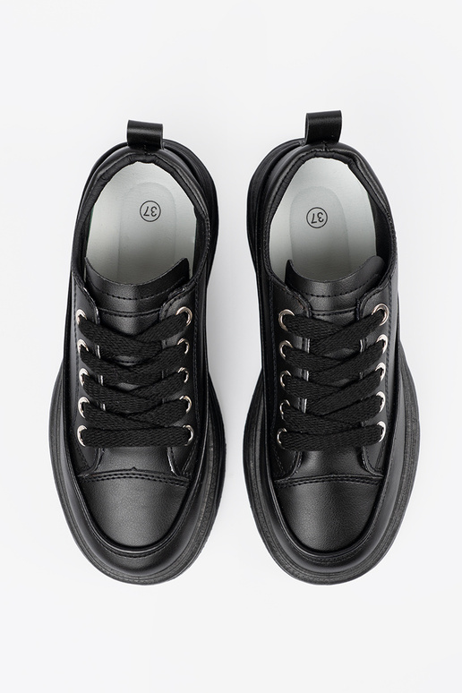 Čierne voľnočasové topánky s platformou