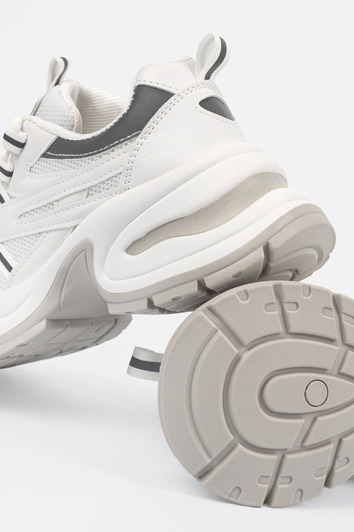 Biele dámske topánky na platforme