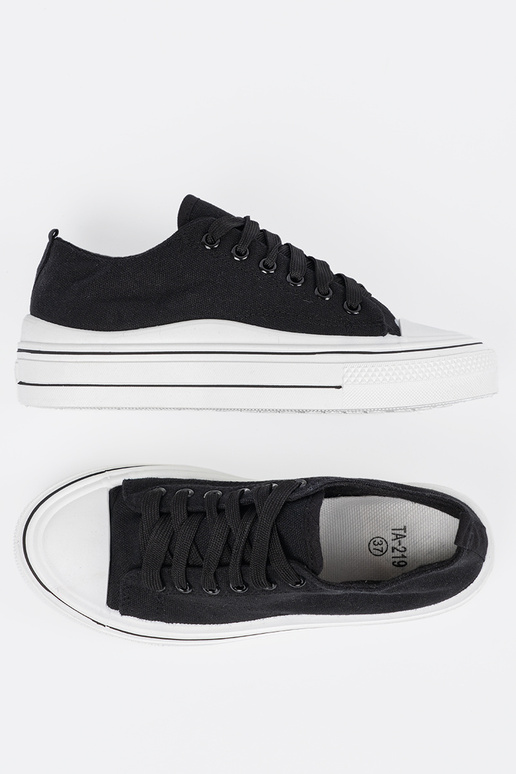 Čierne dámske topánky s bielou podrážkou