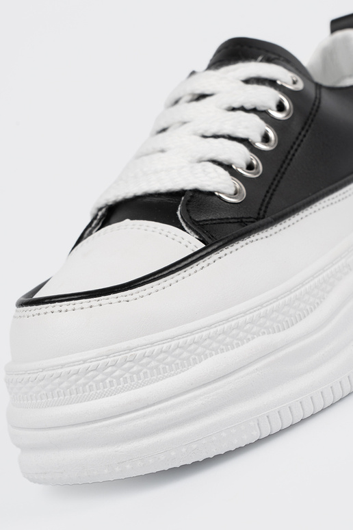 Čierno-biele voľnočasové topánky na...