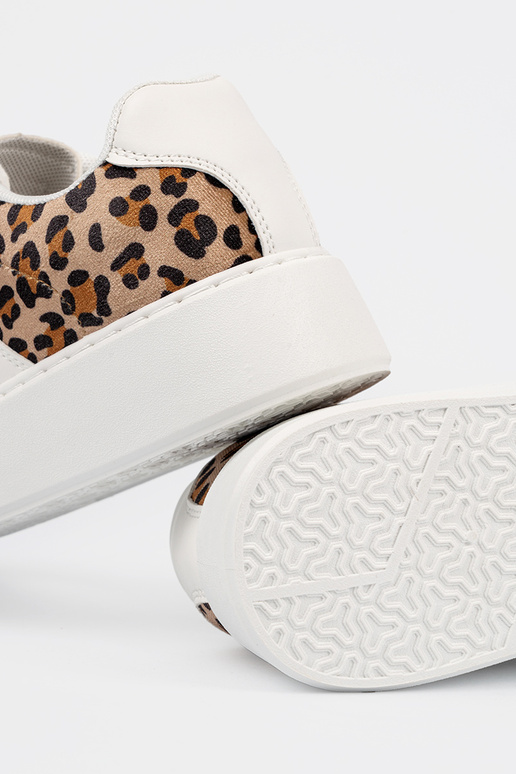 Biele športové topánky s leopardím...