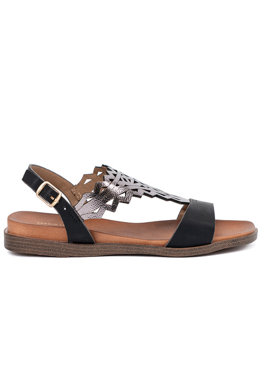 Hnedé ploché sandále, Sergio Leone