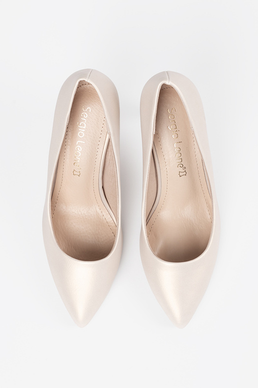 Jasné pieskové klasické lodičky