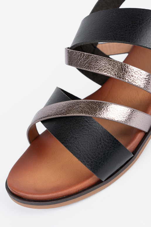 Zlaté sandále na nízkom podpätku Zlaté sandále na nízkom podpätku