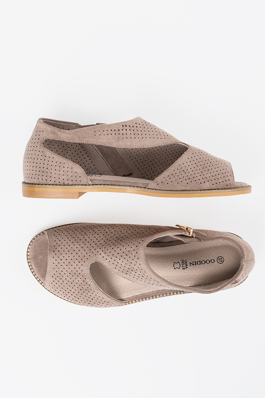 Rovné ažúrové sandále pieskovej farby Rovné ažúrové sandále pieskovej farby