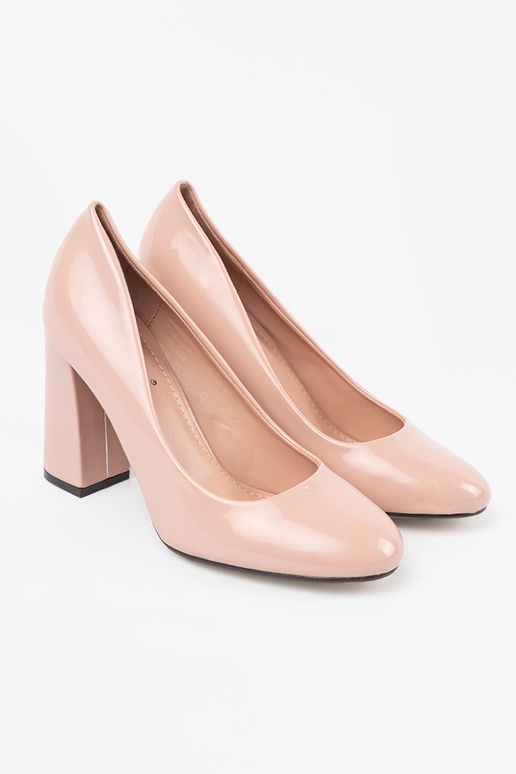 Farba slonoviny lakované lodičky