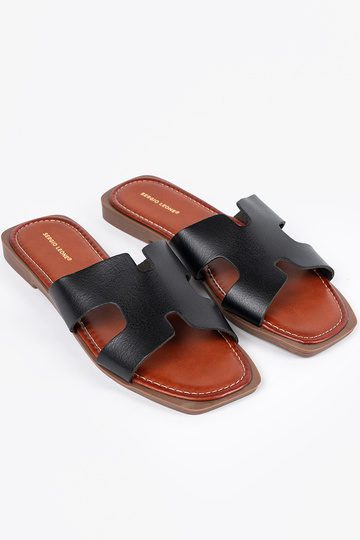 Čierne šľapky so štvorcovou... 2