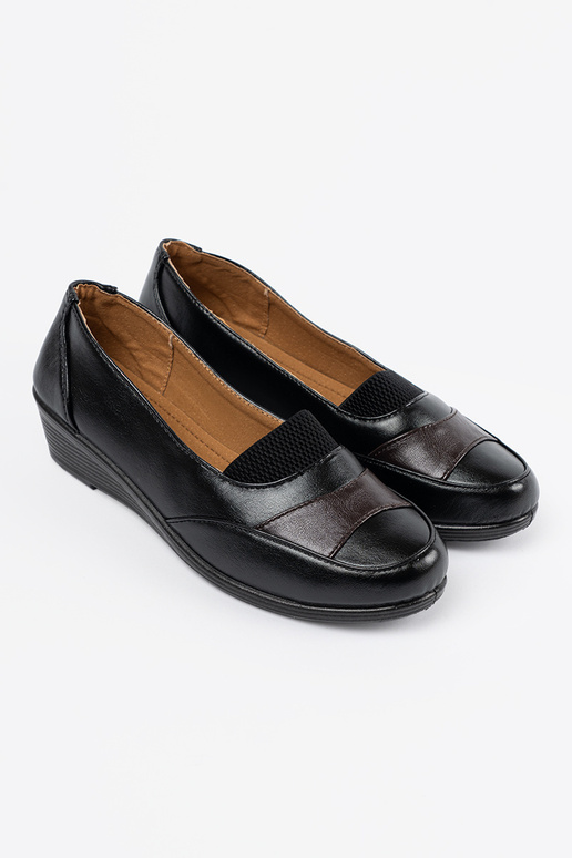 Klasické čierne dámske poltopánky