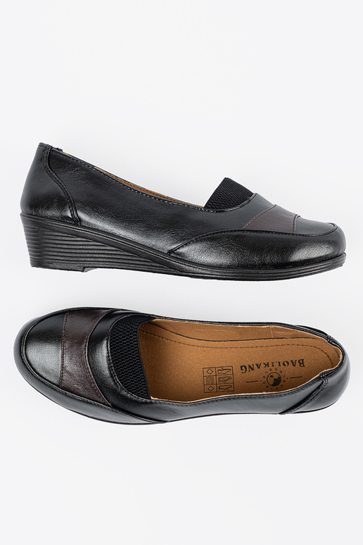 Klasické čierne dámske poltopánky