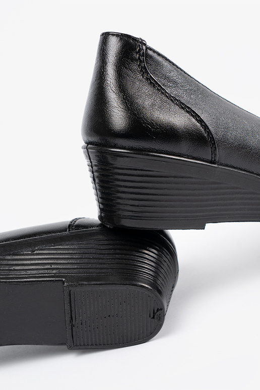 Dámske poltopánky s koženou textúrou