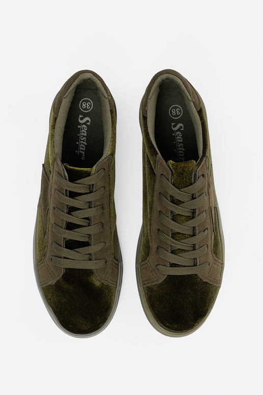 khaki farby Dámske čižmy s hviezdičkou khaki farby Dámske čižmy s hviezdičkou