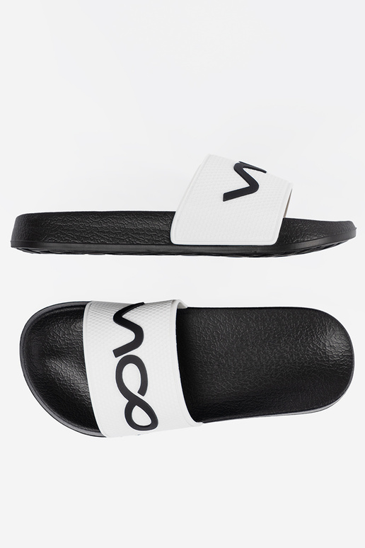 biely-čierna papuče s nápisom