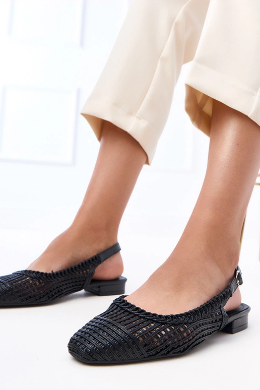 Čierne perforované baleríny s...