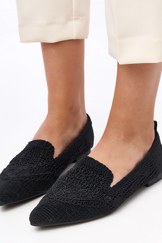 Čierne perforované dámske baleríny...