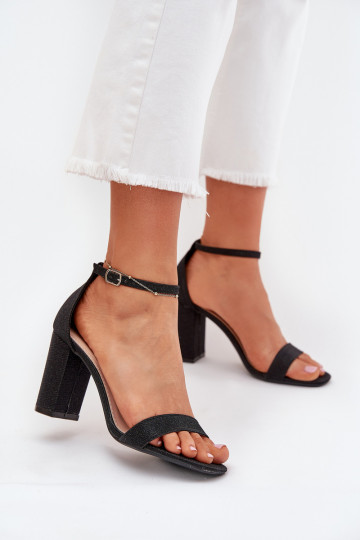 Lesk Dámske sandále na vysokom opätku čierna Kavina