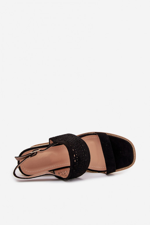 Dámske sandále s prvkami prelamovania Zapnuté INedge S vrkočom čierna Zolira