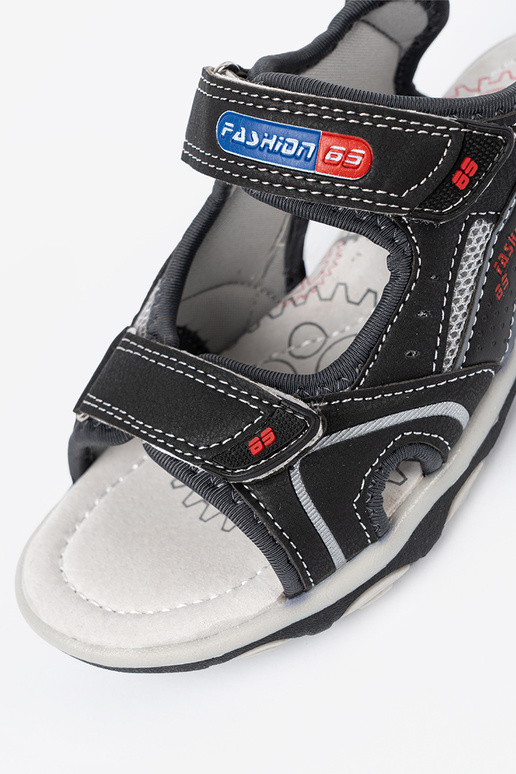 čierna chlapčenský sandále