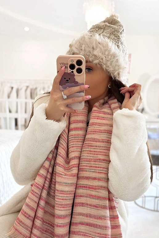 Bežová čiapka s kožušinou Danna