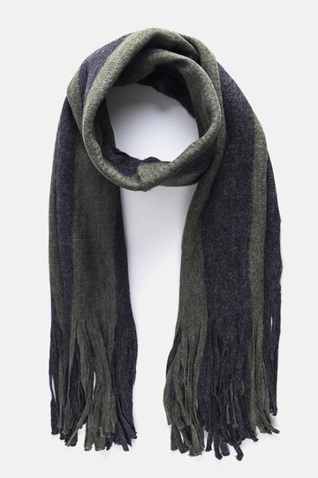 Zeleno-sivý šál s strapcami... 2