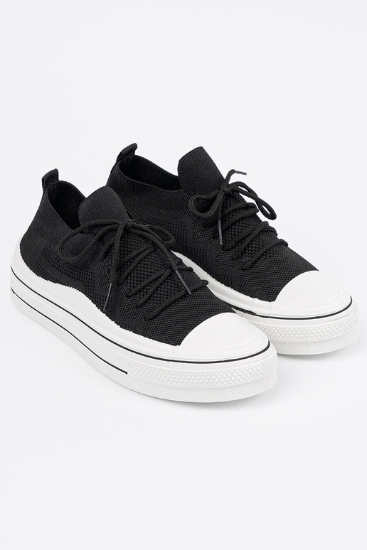 Trvalý model topánky čierna z ozdobnym šnurovaniem