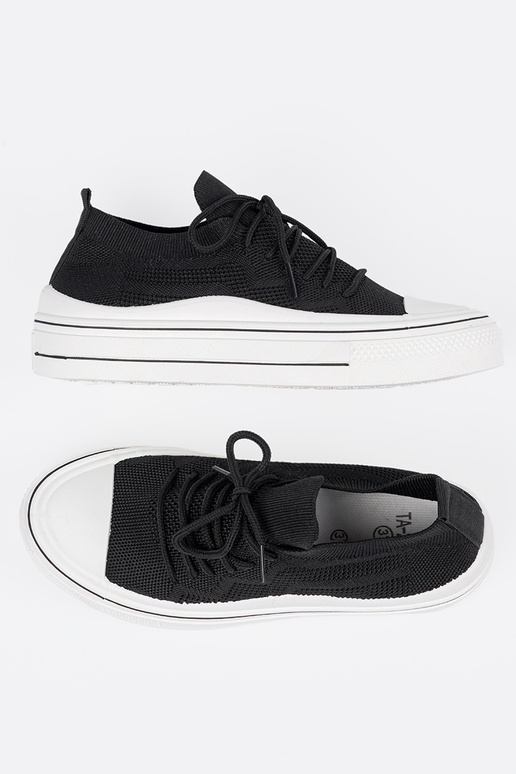 Trvalý model topánky čierna z ozdobnym šnurovaniem