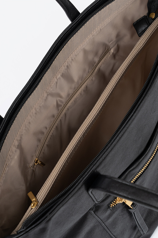 čierna Kabelka ze zlatámi elementami