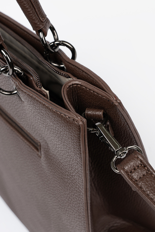 Zapnutékupujúcika kaInoIna z tłoczonym napisem