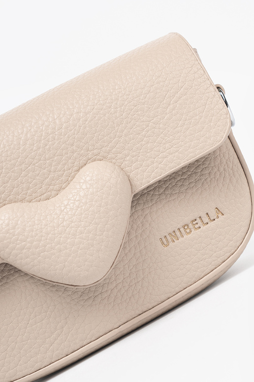 Málá dámska kabelka z ozdobnym Srdcem