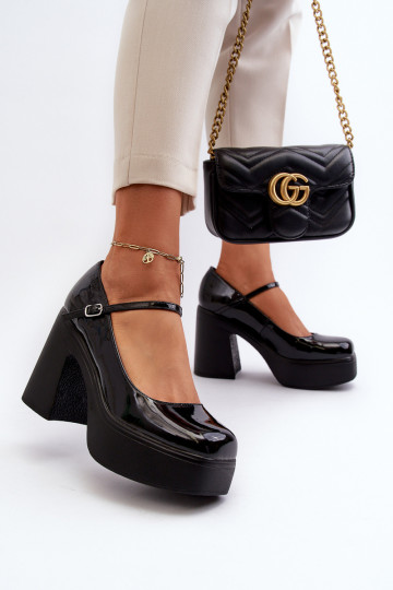 topánky Dámske s lakovým efektom s platformou I Príspevok Big Star NN274004 čierna