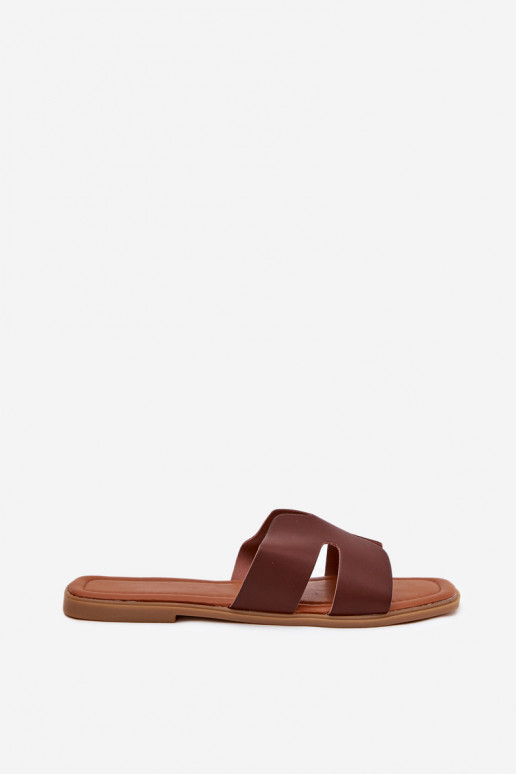 Papuče Dámsky byt S výrezmi tmavohnedá Salyra Papuče Dámsky byt S výrezmi tmavohnedá Salyra