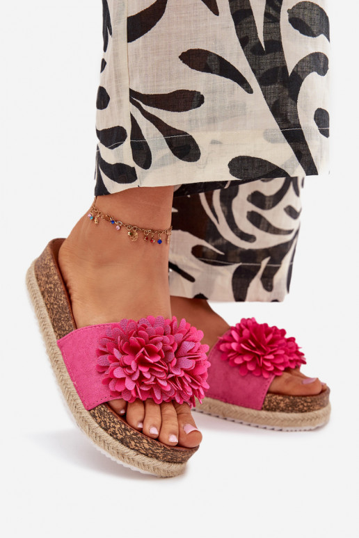 Dámske papuče s platformou S Ornatemi s kvetinovými motívmikami Ružová Tessara Dámske papuče s platformou S Ornatemi s kvetinovými motívmikami Ružová Tessara