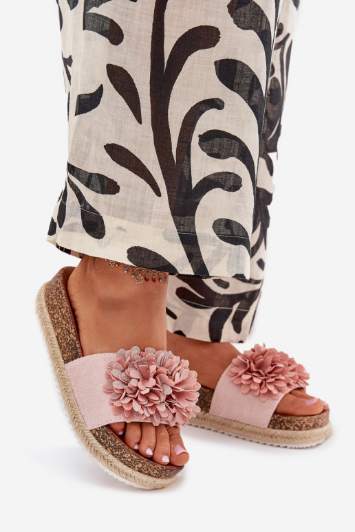 Dámske papuče s platformou S Ornatemi s kvetinovými motívmikami Ružová Tessara Dámske papuče s platformou S Ornatemi s kvetinovými motívmikami Ružová Tessara