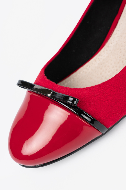 červená Vysoké opätky s lukom i lakieroInanym noskiem červená Vysoké opätky s lukom i lakieroInanym noskiem