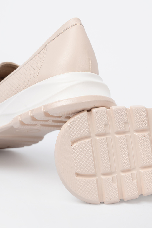 slonovina Dámske mokasíny z dekoracyjnym zlatám elementem