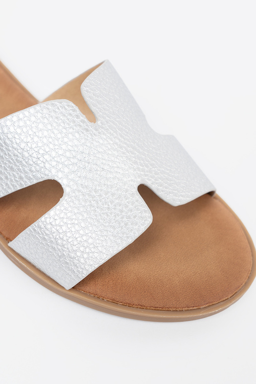 strieborná farba papuče dámske z Inycięciami