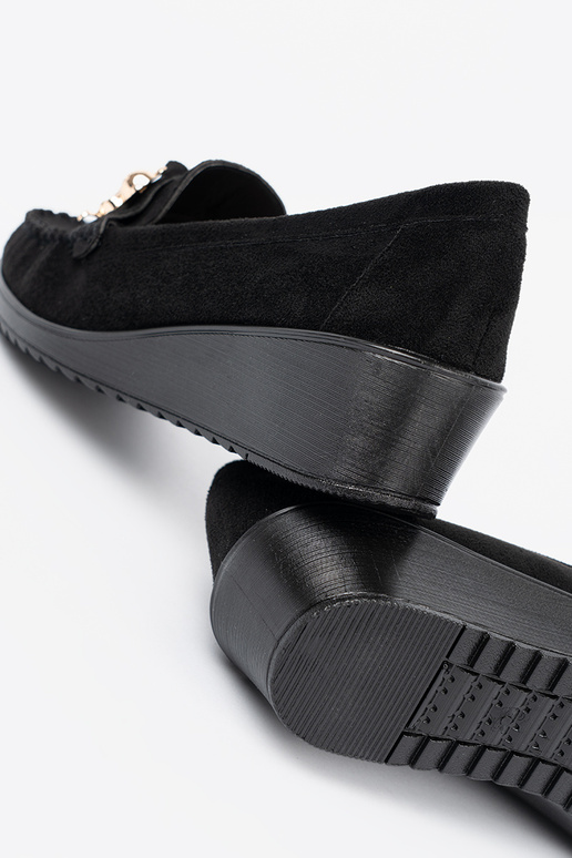 čierna zo semišu topánky z ozdobnym misiem