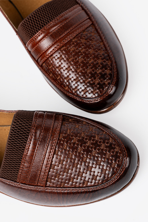 moteriški pusbačiai slip-on z fakturoInanym noskiem