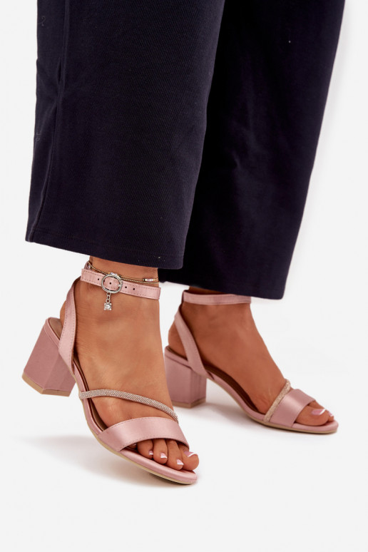 Ružové dámske vysoké podpätky s trblietavými detailmi, Vinceza 20268