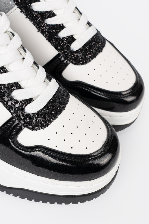 Čierna a-biela farba Tenisky z połyskującymi striebromi detalami