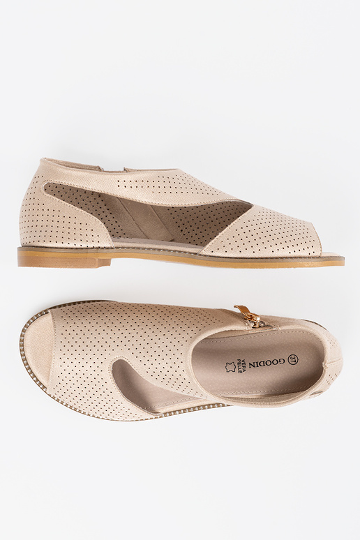 zlatej farby sandále prelamované na rovnej podrážke