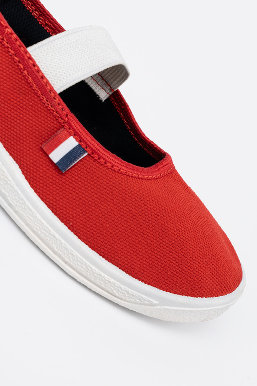 Jednoduché Červená topánky z flexibilným paskiem