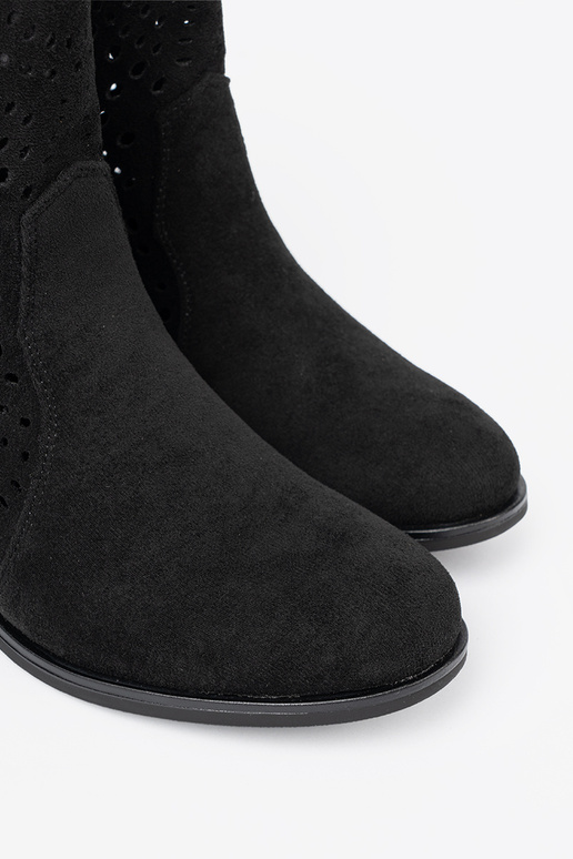 čierna čižmy prelamované In koInbojskim stylu