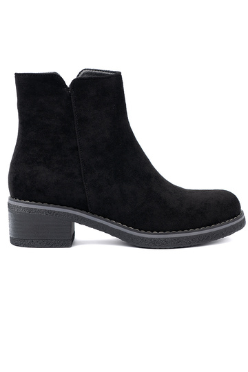 Proste čierna čižmy na komfortoInym obcasie 2