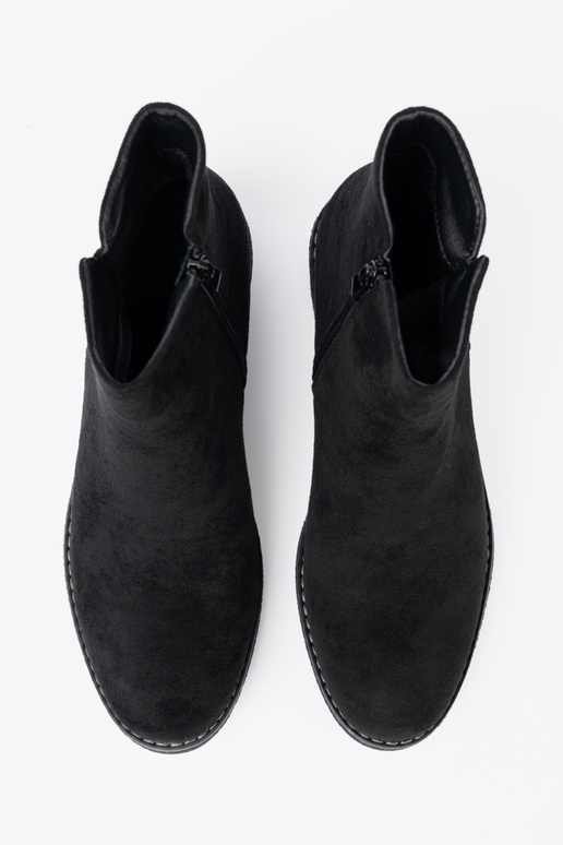 Proste čierna čižmy na komfortoInym obcasie