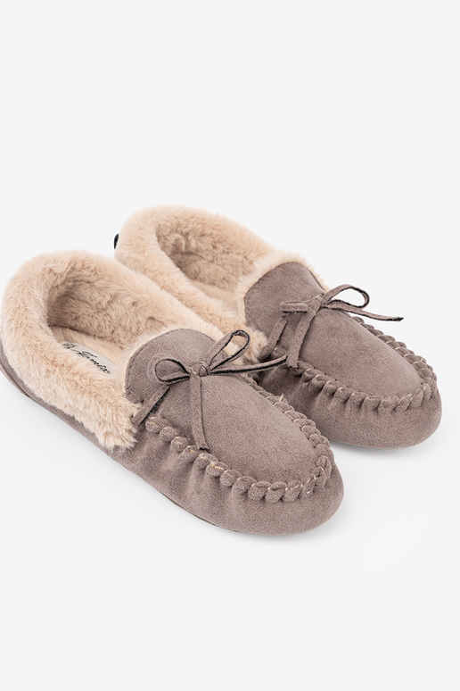 béžová kapcie s lukom i puszystym Innętrzem typu Dámske mokasíny